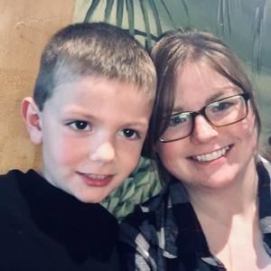 Meet your Posher, Carissa